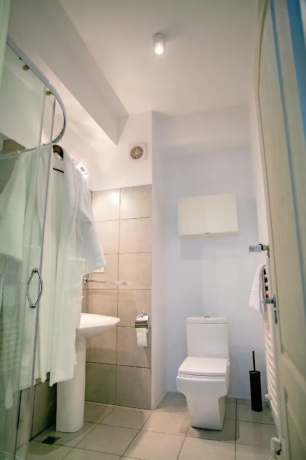 Calypso Hotel Bucharest Guest house